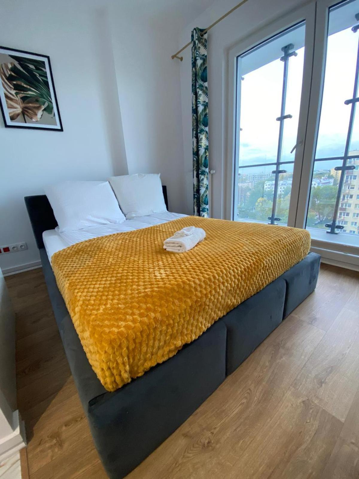 Apartament Warszawski Hongkong, Kultowe Miejsce *